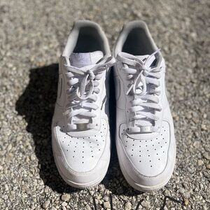 Nike Air Force 1 ’07 Low “Triple White”